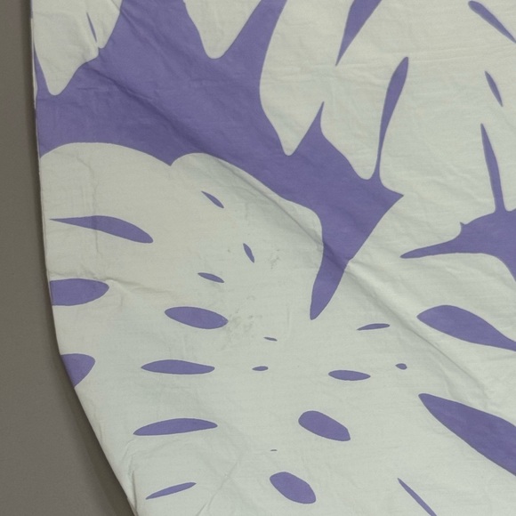 Aloha Collection Small Pouch - Picture 4 of 5